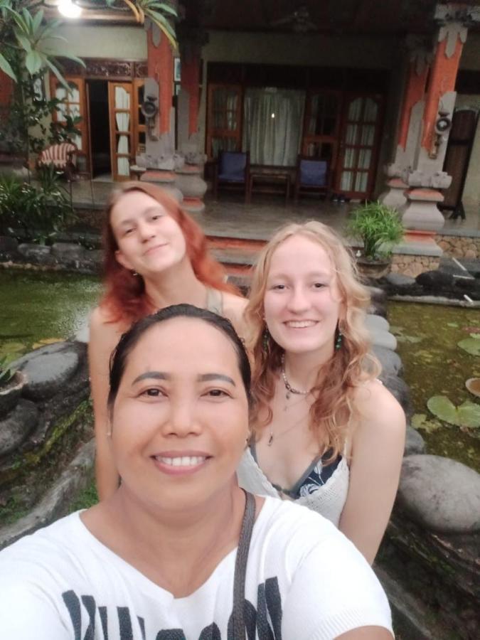 Narafa'S Guest House Jasri 외부 사진